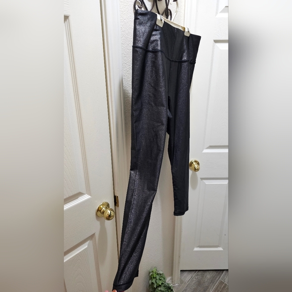 Calia Womens Metallic Gray Dark Pewter 7/8 Leggings Size Large NWOT - Picture 6 of 9